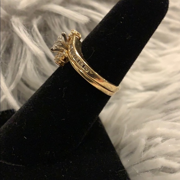 14KP Diamond and Gold Engagement Ring Set - Picture 4 of 8